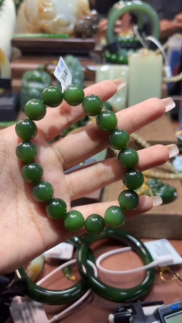 未镶嵌手串和田玉（碧玉）1