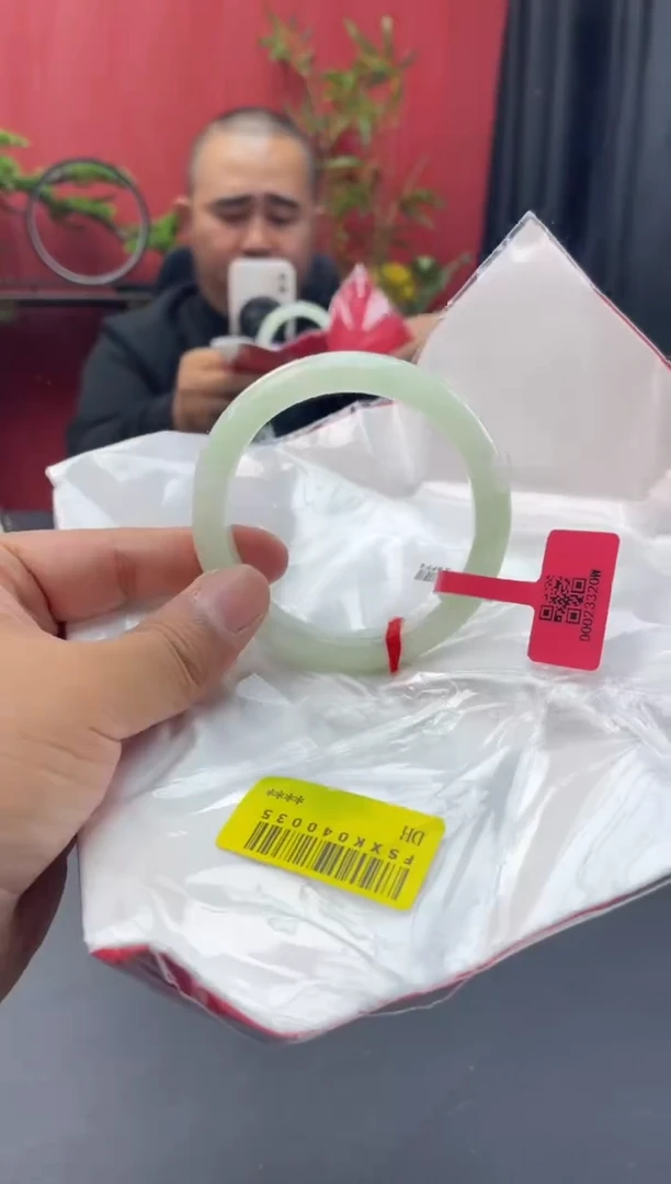 未镶嵌手镯翡翠3