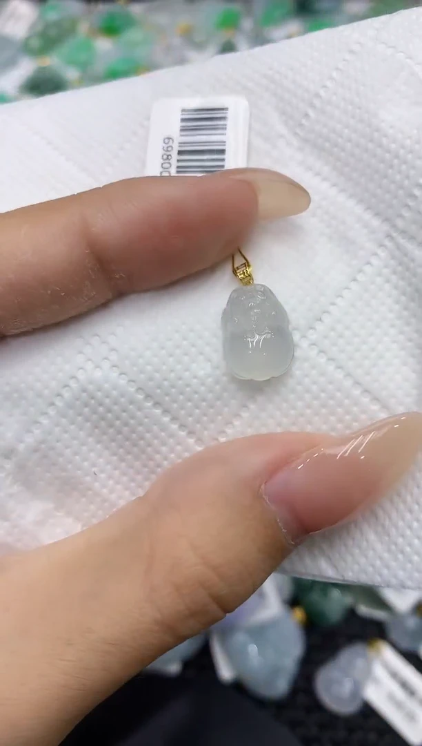 颈饰18K金镶嵌翡翠111111111111