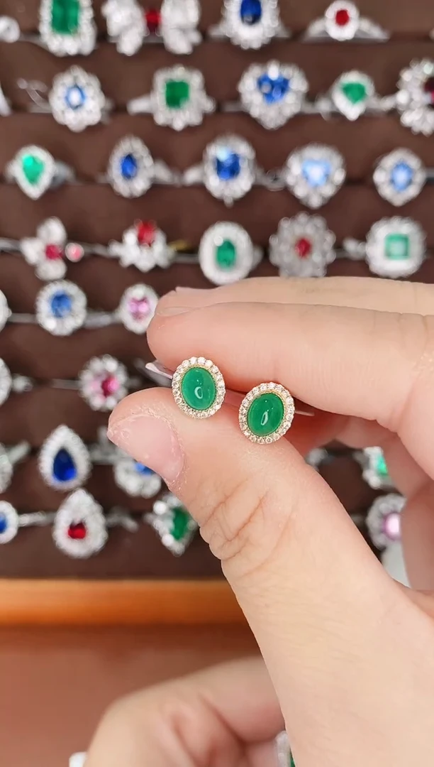 【闪购商品】祖母绿18K金耳饰18K金镶嵌1