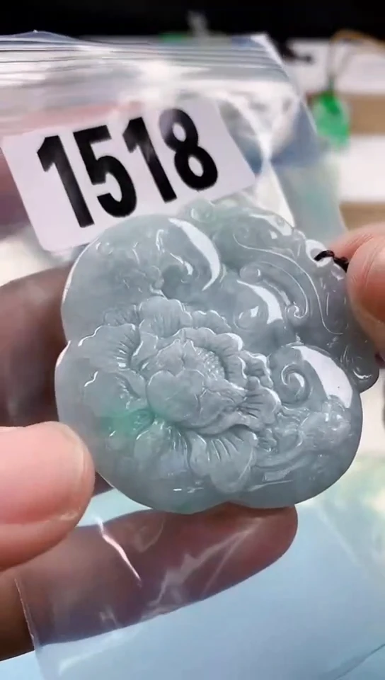 【闪购商品】翡翠挂件未镶嵌天然翡翠吊坠挂件