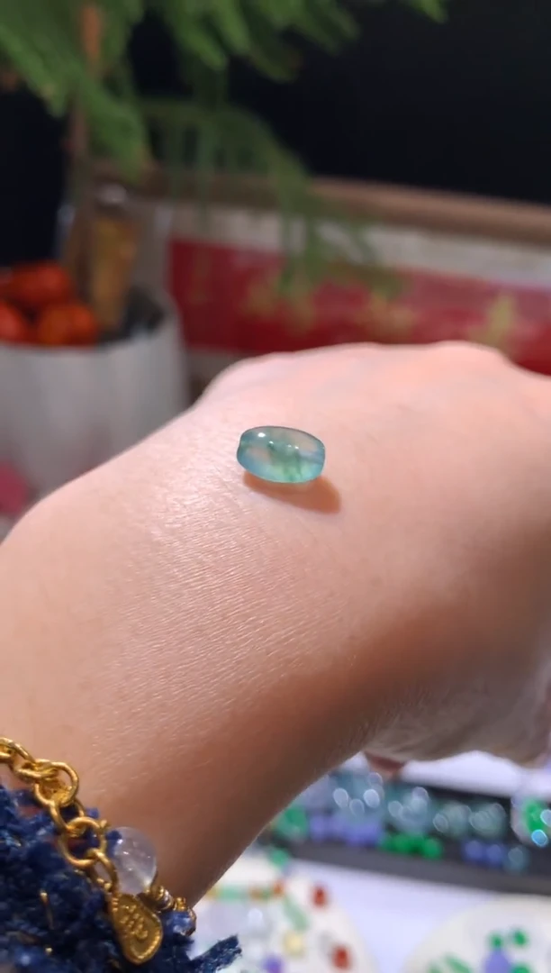 未镶嵌定制翡翠10*7*4.4珠子