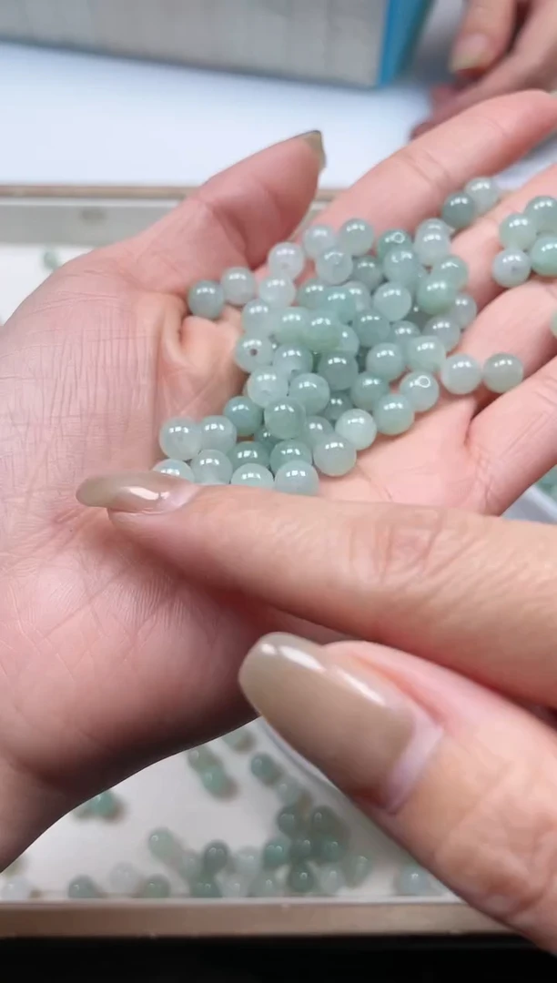 散珠翡翠雨****）预存18