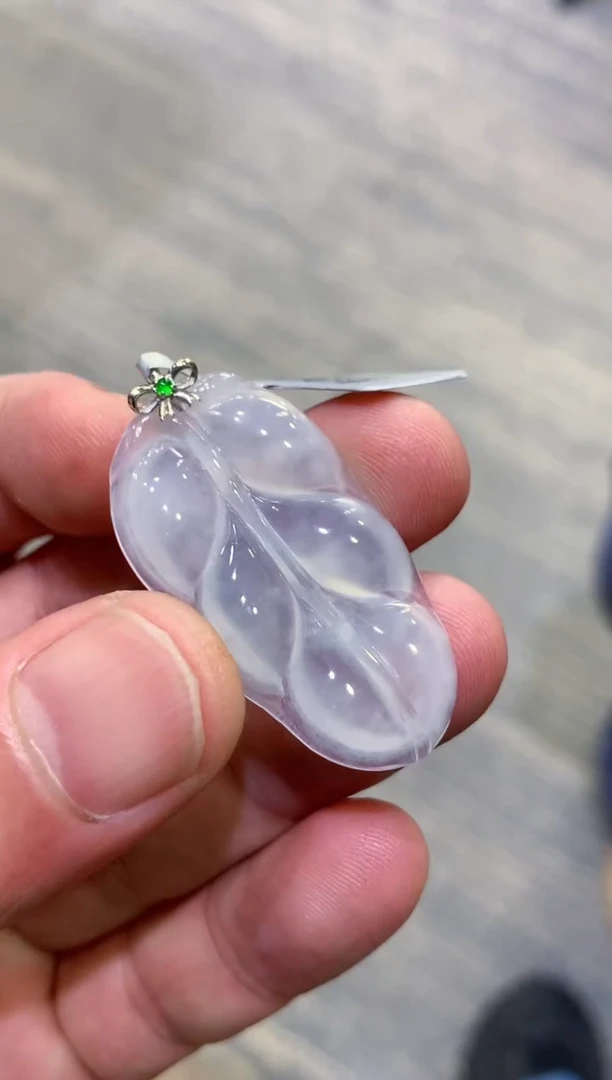 颈饰未镶嵌翡翠天然A货翡翠