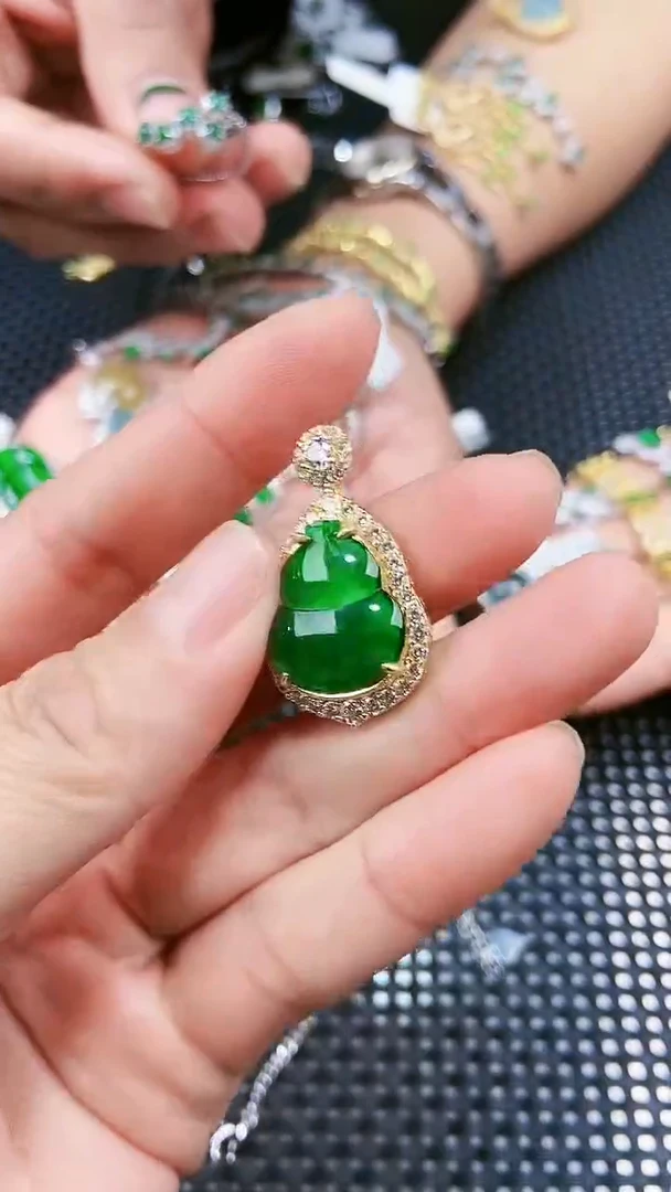 【闪购商品】翡翠吊坠(不含链)未镶嵌11111111