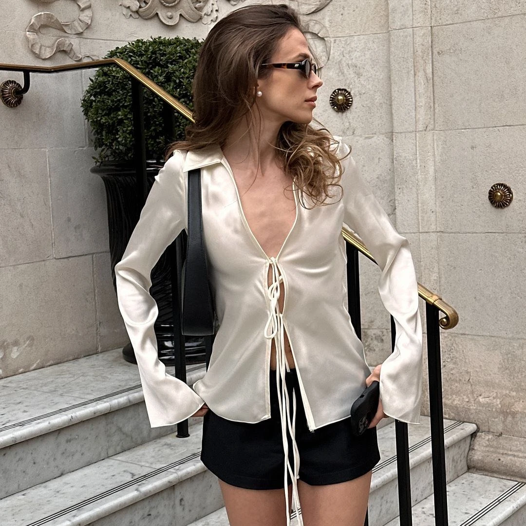 法式复古风ins博主辣妹上身大V领性感缎面绑带长袖上衣衬衫衬衣
