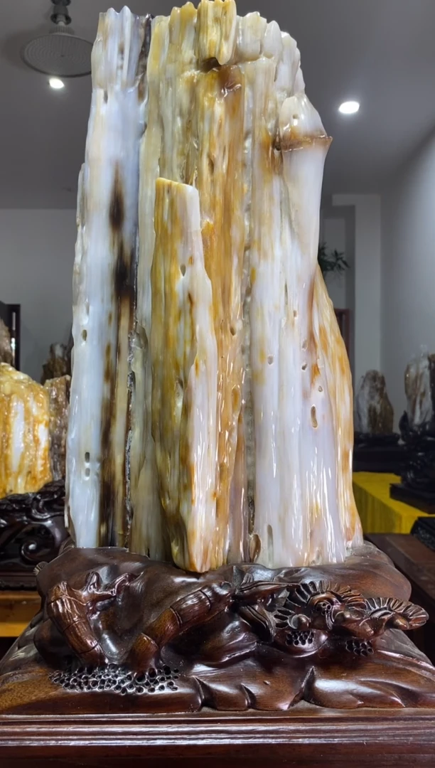 摆件硅化玉未镶嵌M1