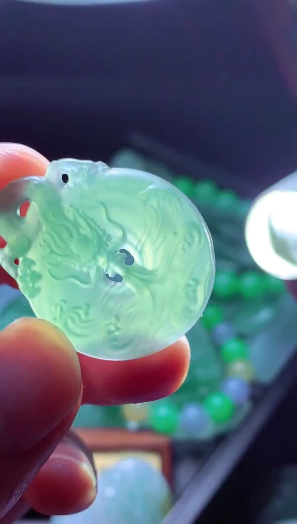 未镶嵌定制翡翠阔****?毛货翡翠定制