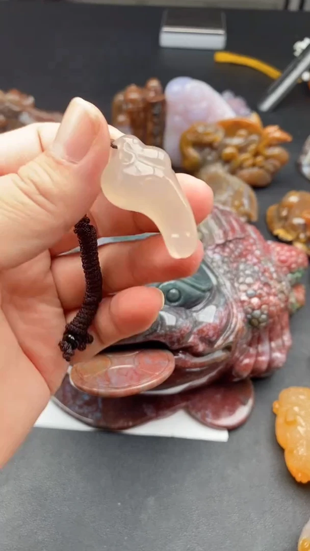 【闪购商品】玛瑙/玉髓颈饰合金·