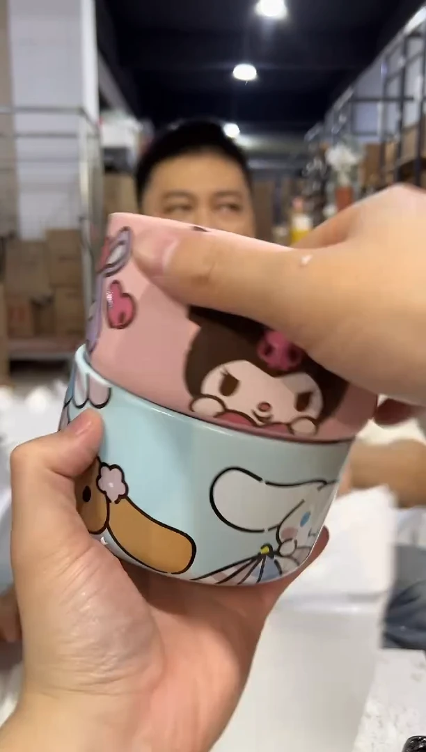 瓷片玉桂狗碗加库洛米碗