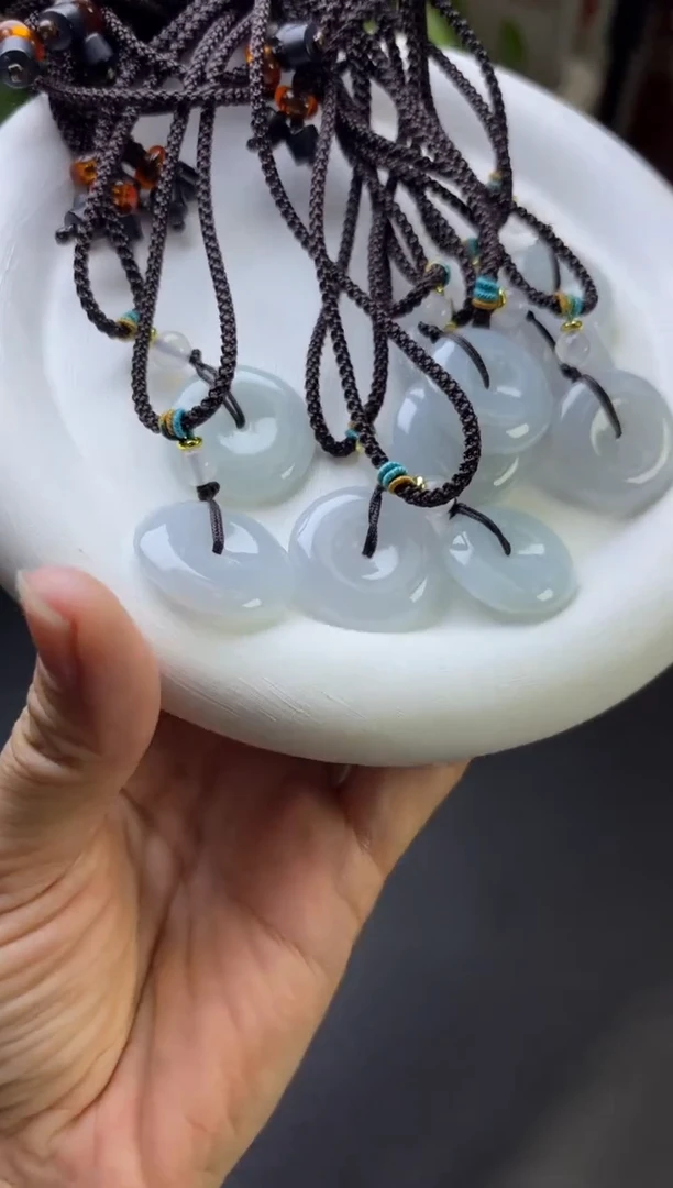 翡翠挂件未镶嵌多样性发一件平安扣1