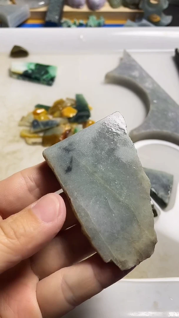 裸石翡翠嗯翡翠小边料