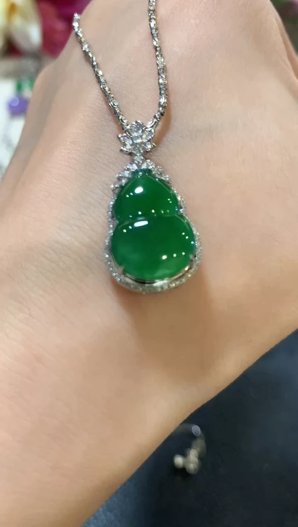 吊坠(不含链)18K金镶嵌翡翠z42
