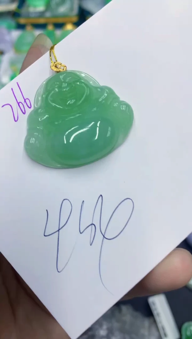 翡翠18K金镶嵌颈饰1111111111