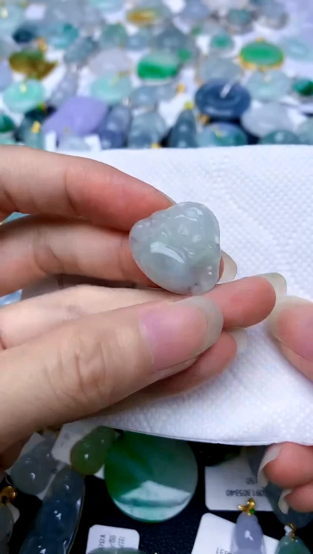 颈饰未镶嵌翡翠天然A货翡翠