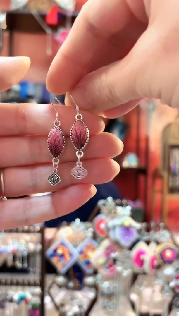 织绣云织谣民族风精美饰品1006