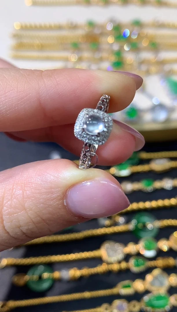 18K金镶嵌戒指翡翠Q104|2380