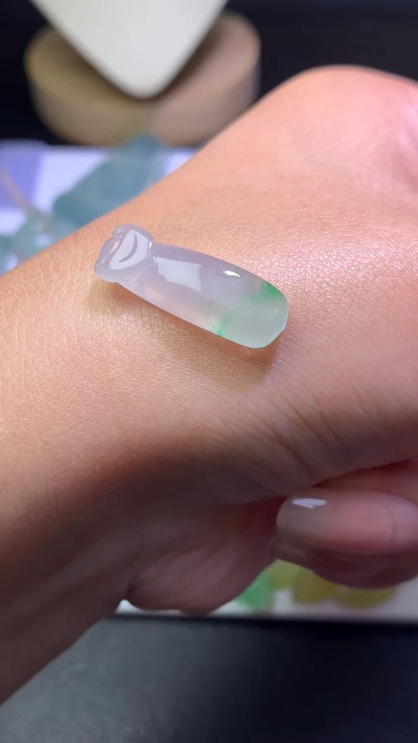 未镶嵌定制翡翠毛货