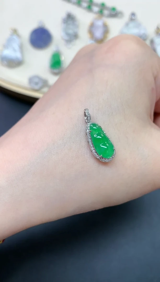 翡翠18K金镶嵌吊坠(不含链)A117|2999