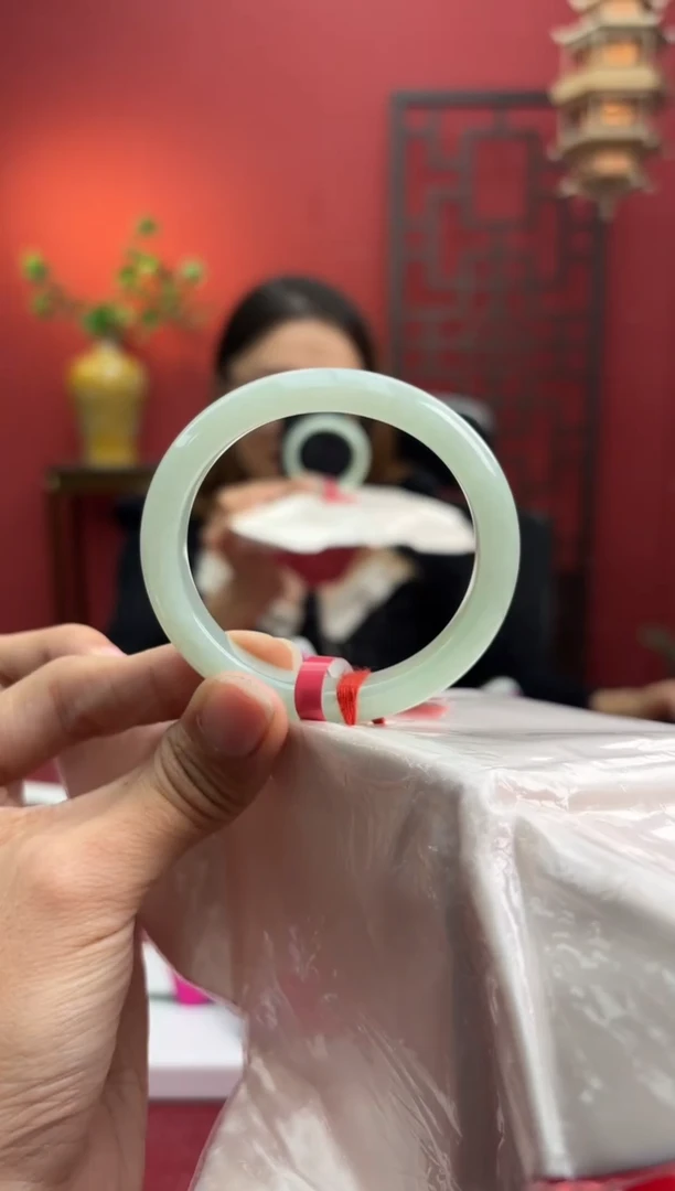 未镶嵌手镯（贵妃镯）翡翠翡翠手镯18
