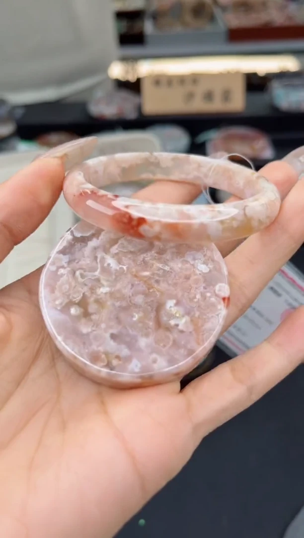 【闪购商品】石英质玉手镯未镶嵌54圈口（赠品镯心）3507371