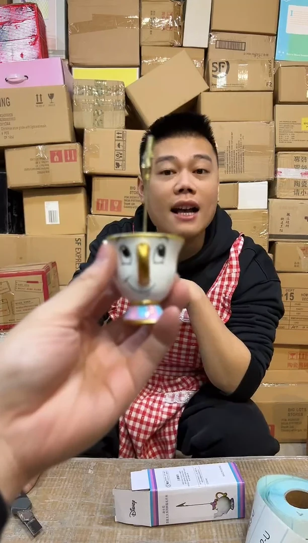 【闪购商品】杯原盒阿奇名片夹