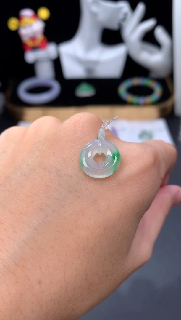 未镶嵌定制翡翠48小时鉴赏期 退货不扣服务费