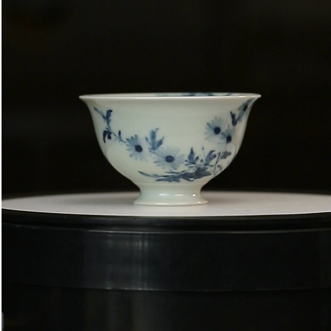 12.23/M35C39/晓月炉/青花内绘小压手杯