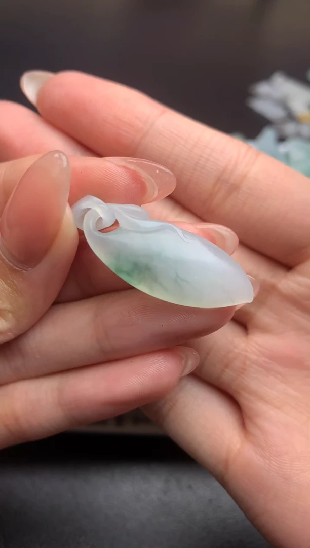 【闪购商品】定制翡翠未镶嵌毛货