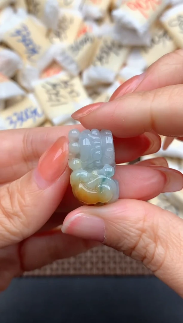 未镶嵌挂件翡翠一