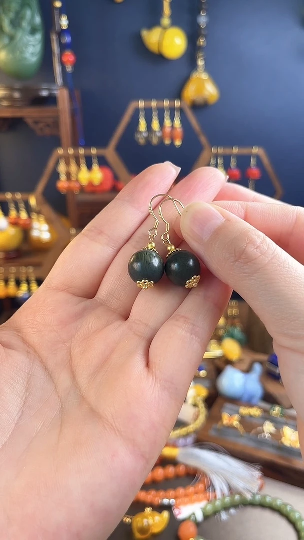 绿檀耳坠设计师款