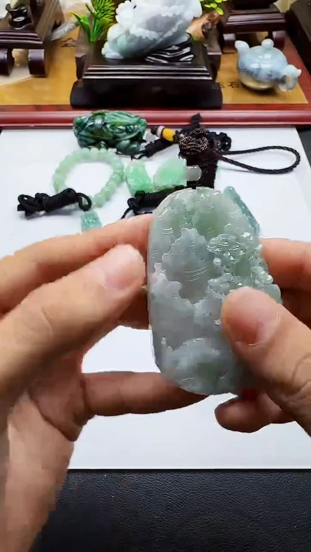 吊坠(不含链)未镶嵌翡翠1