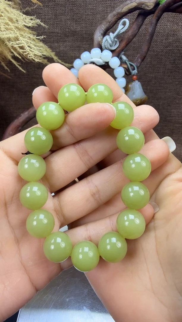 未镶嵌和田玉挂件和田玉