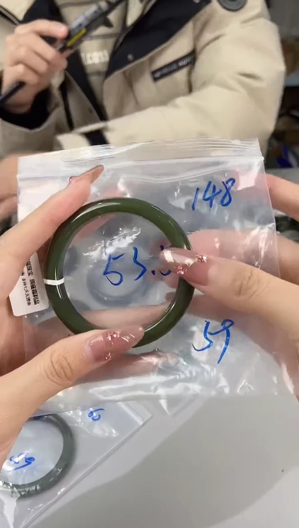 【闪购商品】和田玉手镯未镶嵌和田玉手镯148