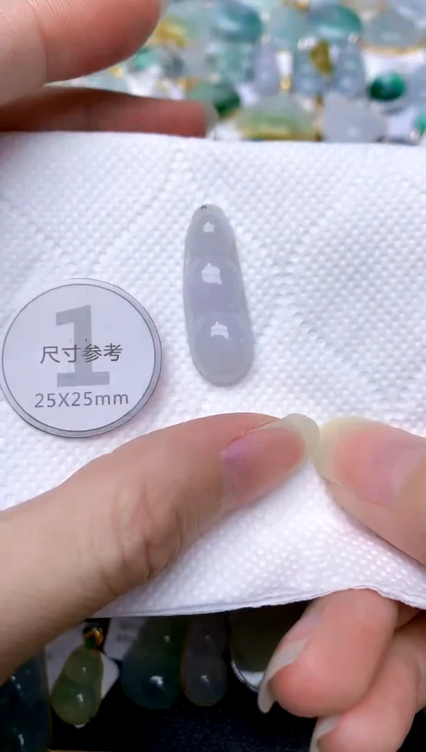 颈饰未镶嵌翡翠天然A货翡翠