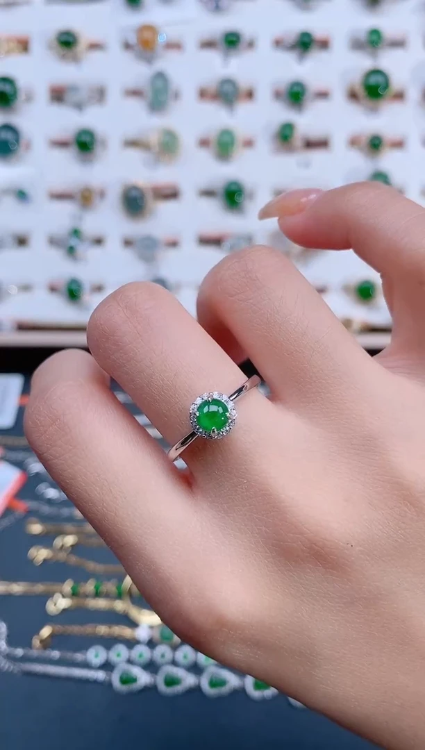 翡翠戒指银S925镶嵌天然翡翠