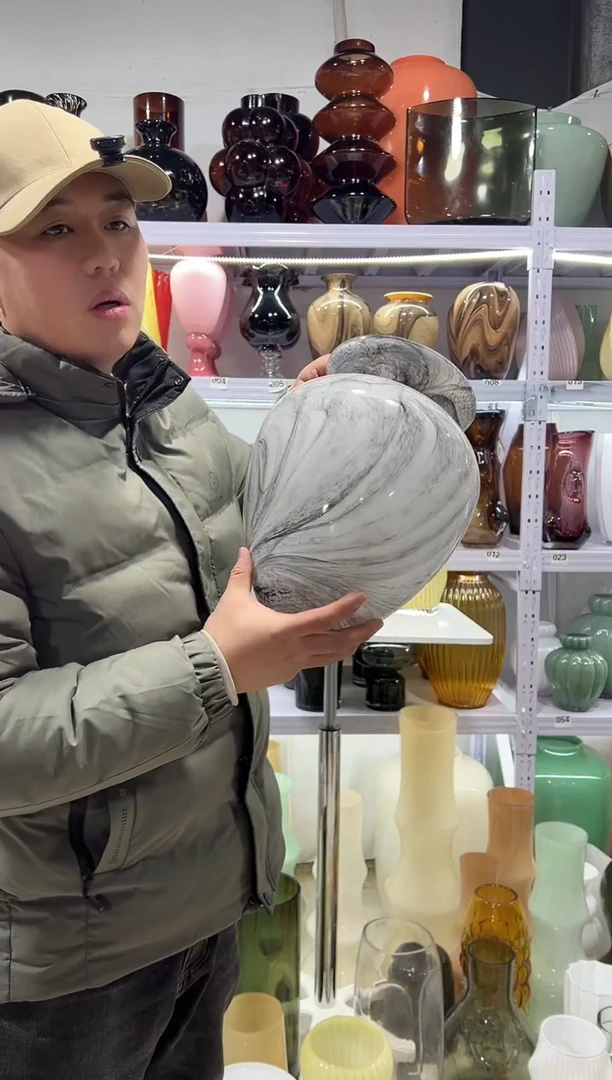 灰色水墨花瓶微瑕介意勿拍