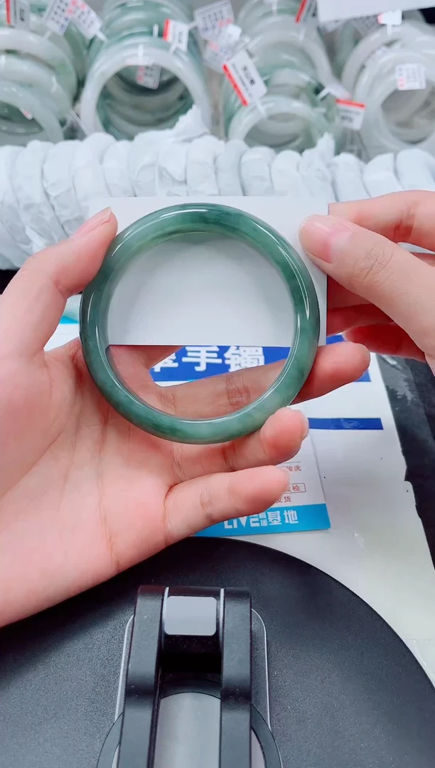 未镶嵌手镯石英质玉98-61/62