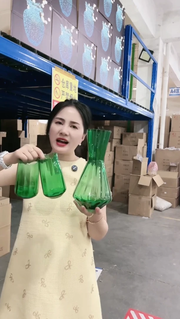 ANQI-一壶两杯绿色花瓶-4H3Y7