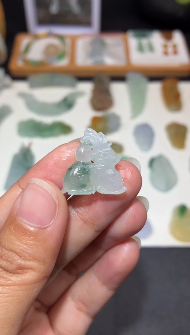 未镶嵌定制翡翠小鹿