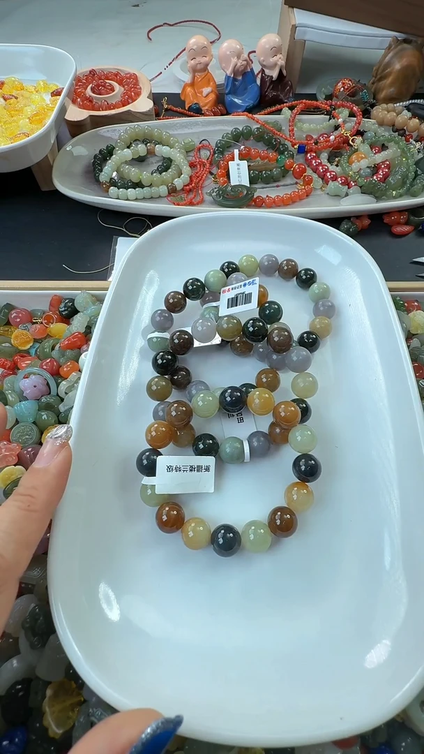 吊坠(不含链)未镶嵌和田玉A8多样性发其一