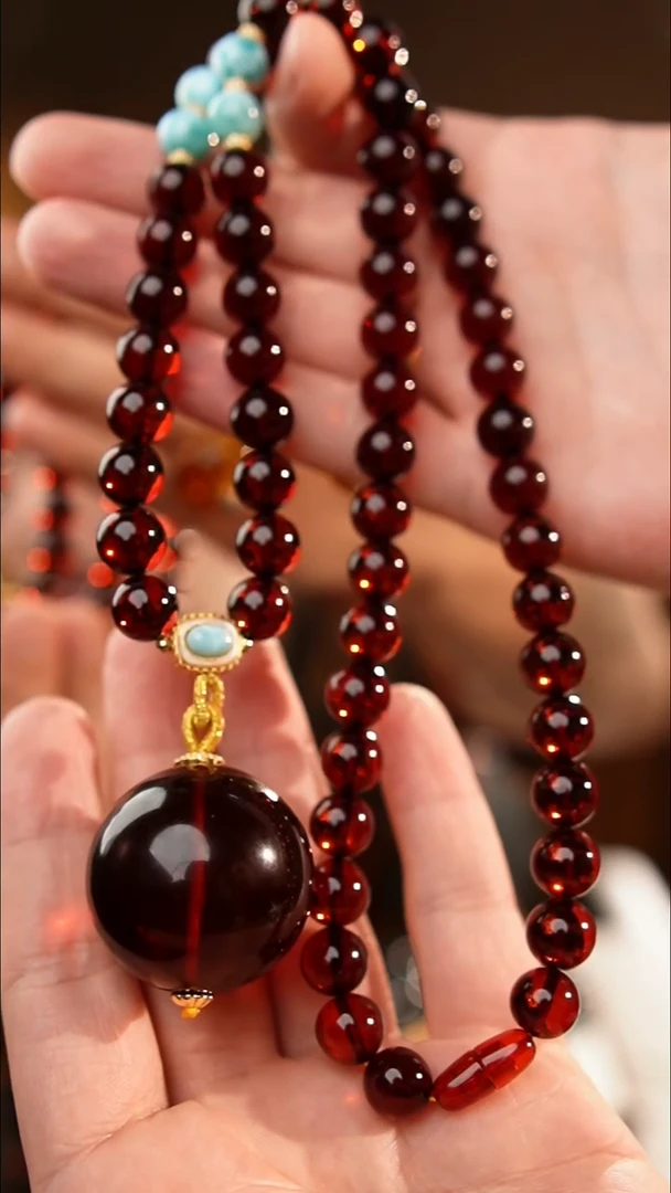 琥珀颈饰未镶嵌32+血珀项链