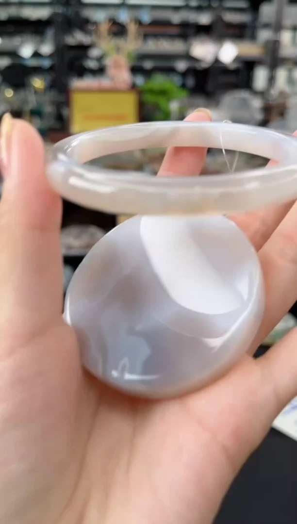 【闪购商品】石英质玉手镯未镶嵌60圈口（不退不换）14562565