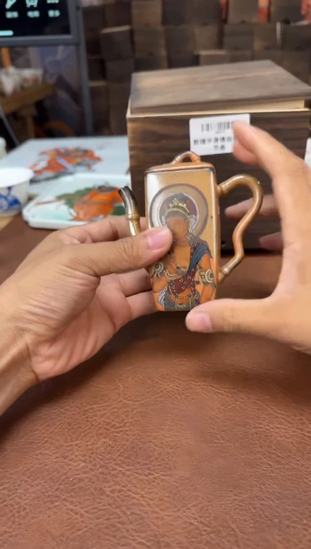 以笔为心，以瓷为纸。