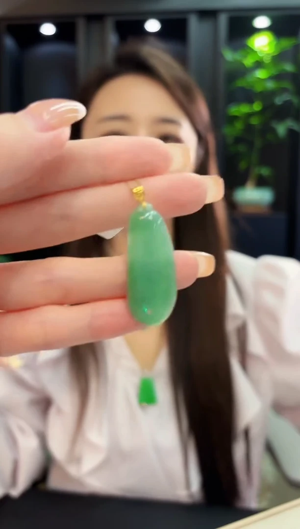 吊坠(不含链)18K金镶嵌翡翠 缅料A货/支持复检/一件