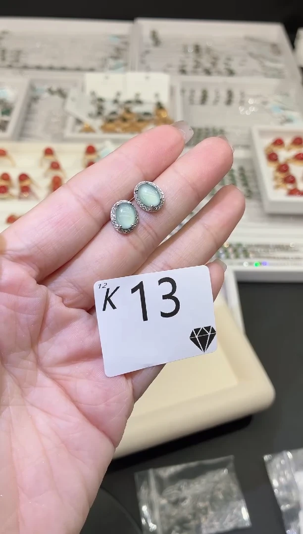 银S925镶嵌翡翠耳饰多样性发一K13