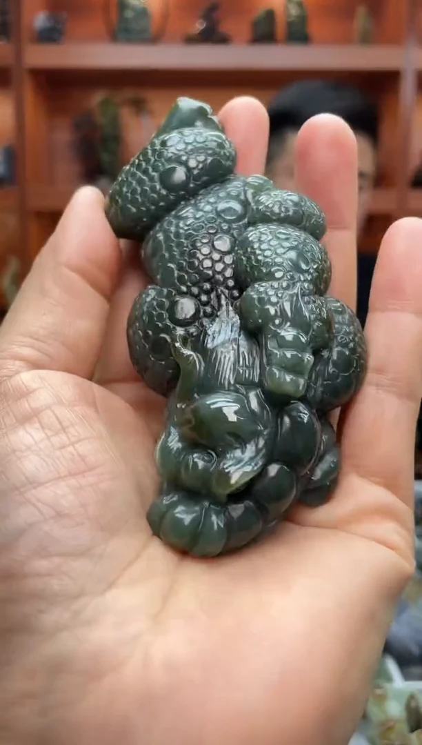 未镶嵌和田玉把件1