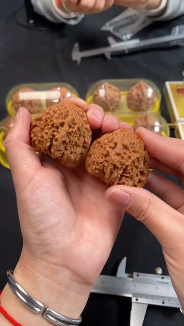 把件文玩核桃南疆石43尺Z116