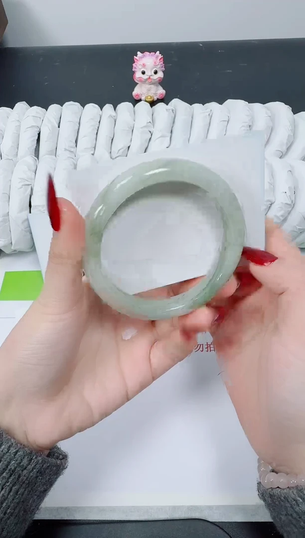 【闪购商品】石英质玉手镯未镶嵌K22-61.7