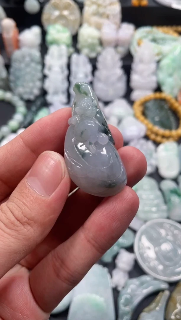 翡翠未镶嵌颈饰天然翡翠a货